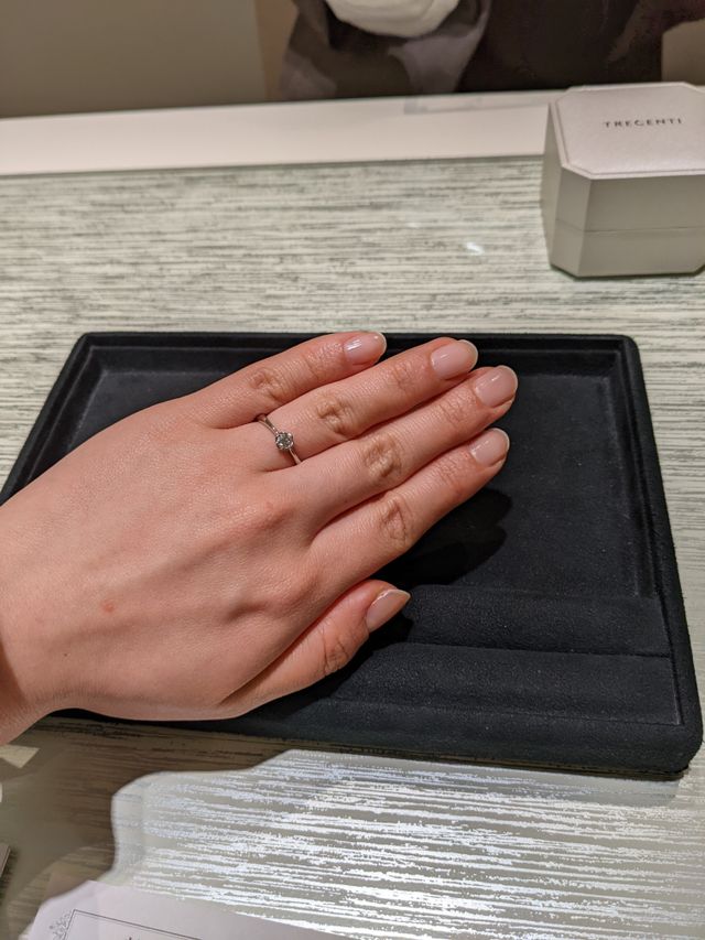 購入を決定しました婚約指輪です。
