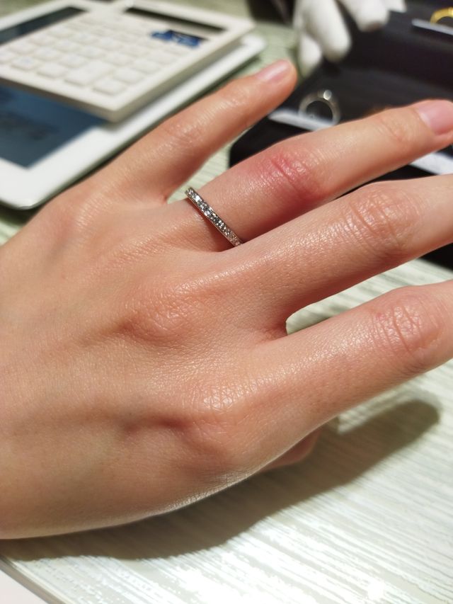 ハーフエタニティリング