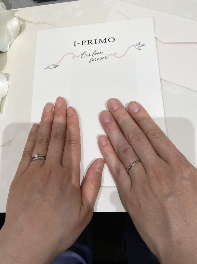 婚約指輪と結婚指輪です