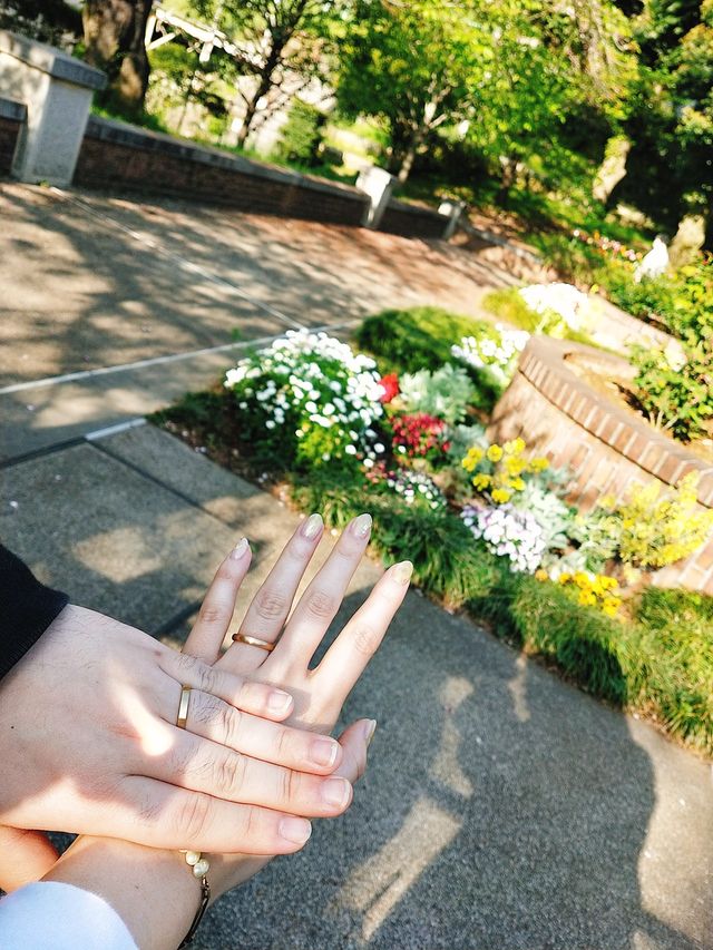 私は甲丸、夫は平打、どちらも3mmで、ゴールドのマットです。