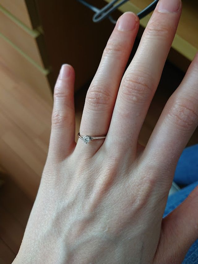 婚約指輪のみの着用