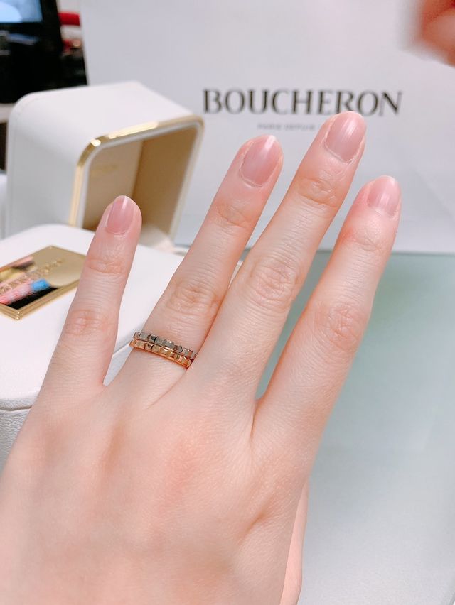 クルドパリスモールのプラチナとピンクゴールドの重ね付けです。