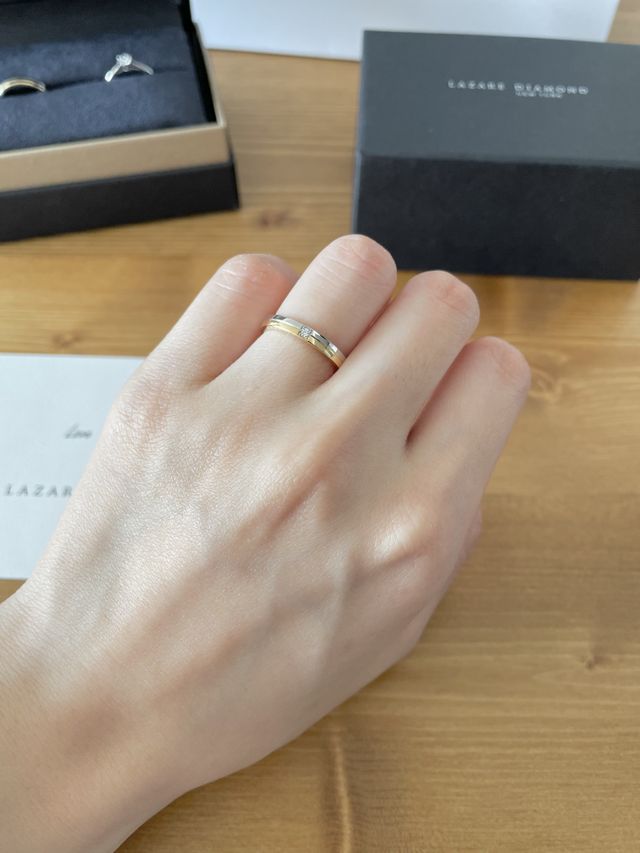 シルバーとゴールドのツートンがとてもかわいいです。