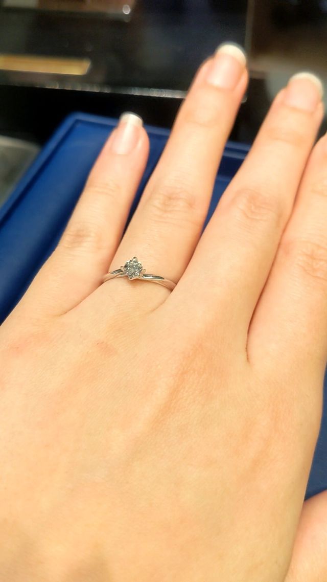 決めた一番細いアームの物ににダイヤを試しに置いている状態です