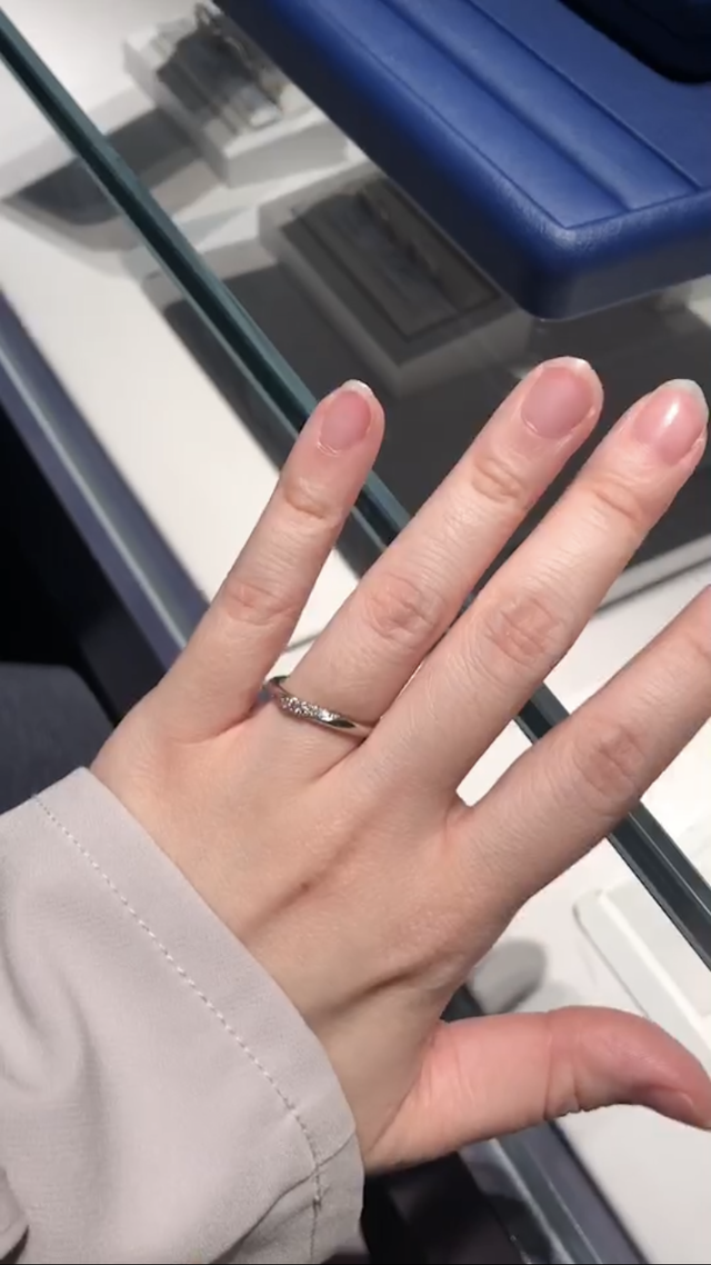 妻の購入した指輪です。