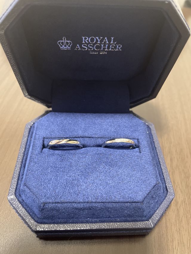 結婚指輪のセットです。