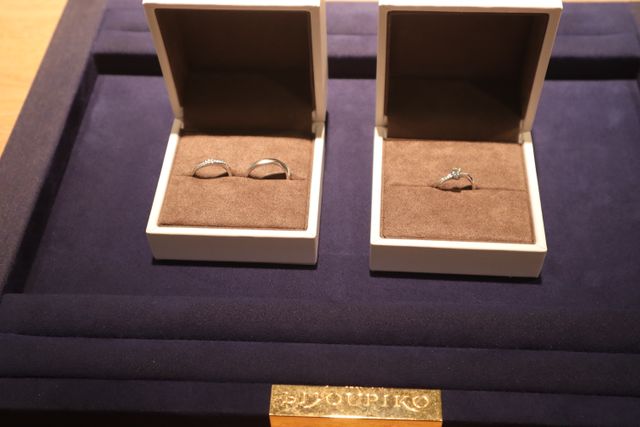 指輪を受け取りに行った日。とっても綺麗で、大感動しました。