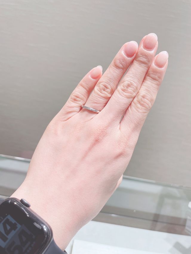 ストレートタイプの指輪です。
