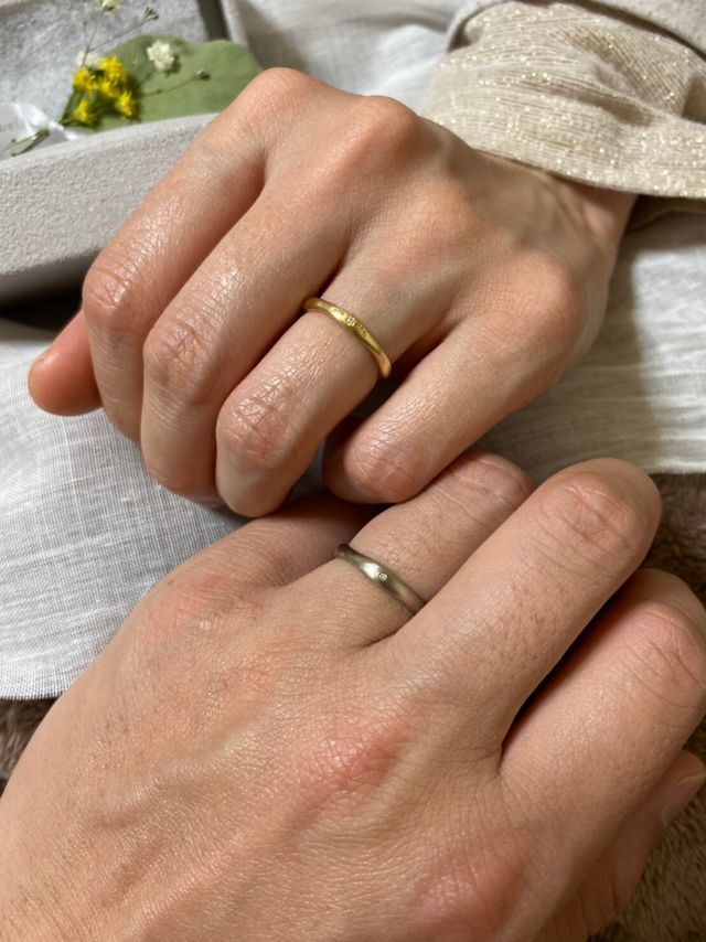 石とレーザー彫刻のデザインが気に入っています。