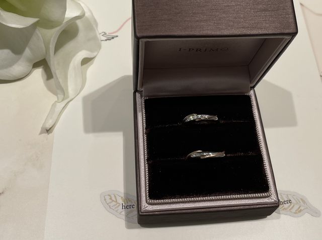 メンズの方のピンクゴールドはマット加工してもらいました