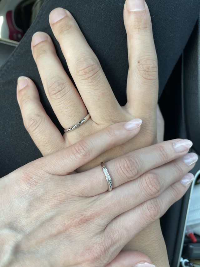 ウェーブ状でとても綺麗に見えます。彼はブラックダイヤ