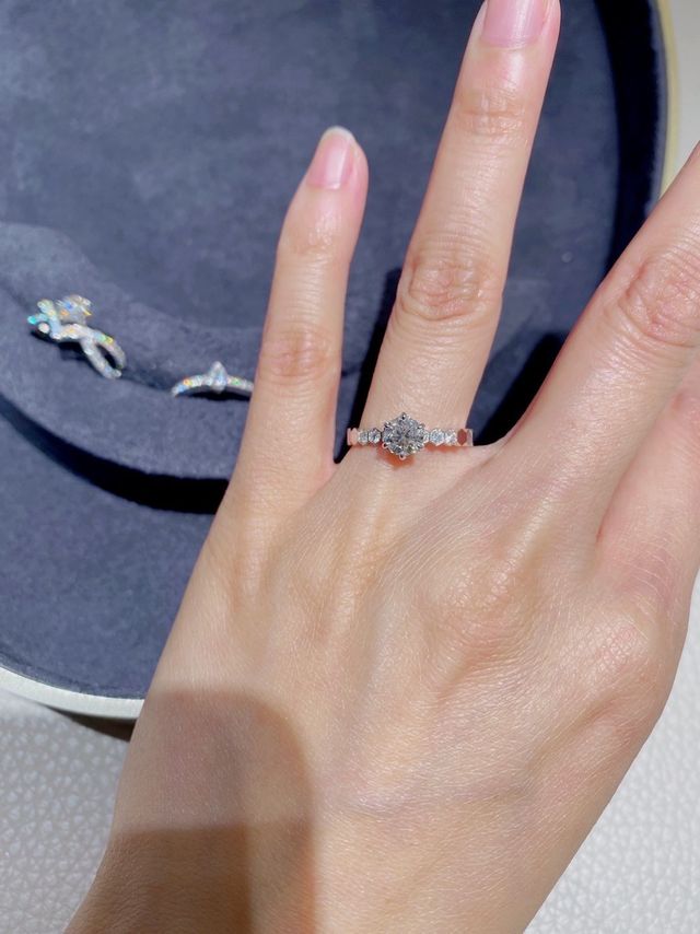 ビーマイラブ、婚約指輪