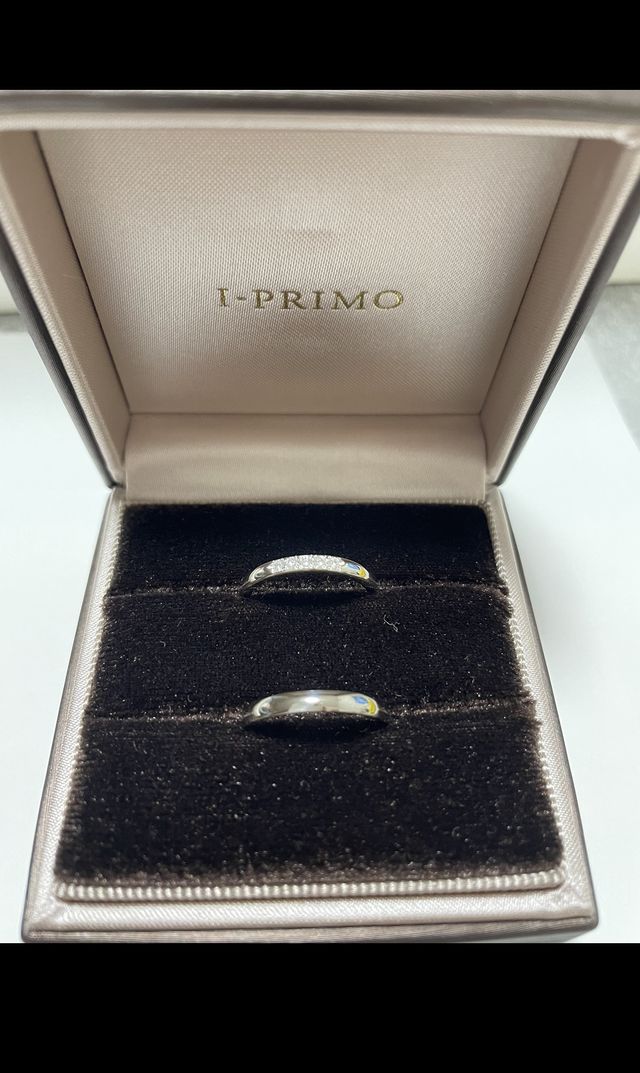 シンプルの中に輝くダイヤモンドが素敵な指輪