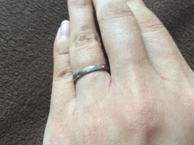 カルティエのバレリーナです。女性用はダイヤ3つついています。