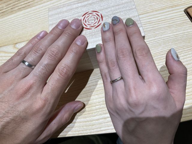 左が縁プラチナ
右が風シャンパンゴールド