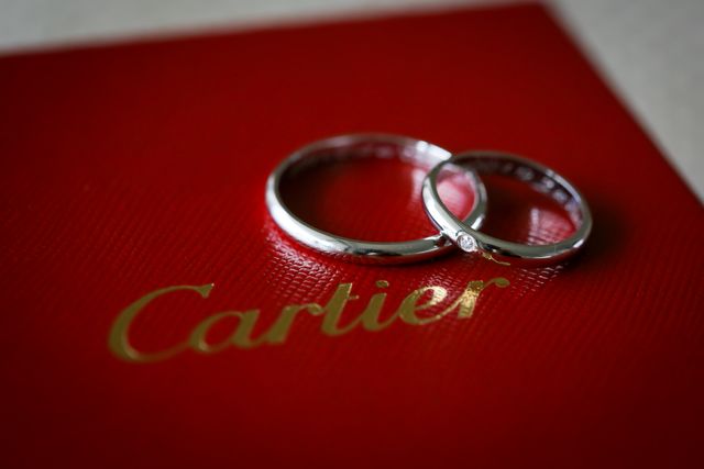 リングボックスに乗せて