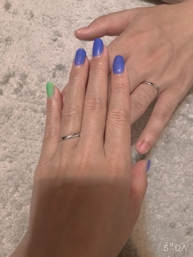 指にフィットするリングのラインも気に入っています✩.*˚