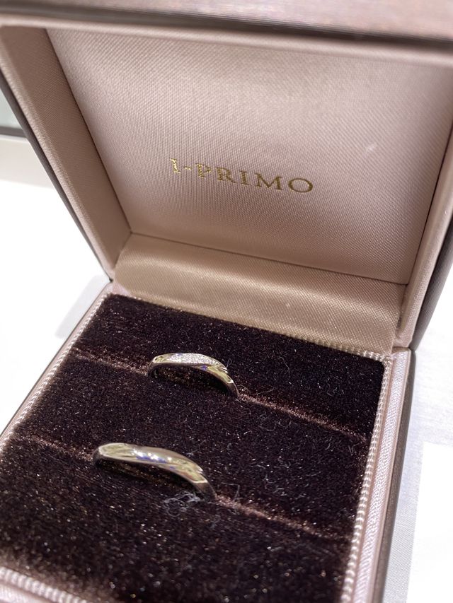 結婚指輪(ルキナ)
ウェーブすぎず自然に指に馴染みます。