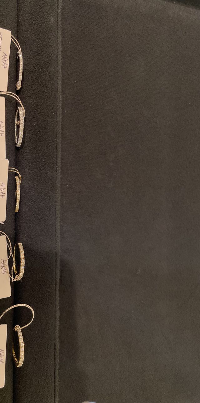 迷ったものを一式撮りました。全てハーフエタニティ。