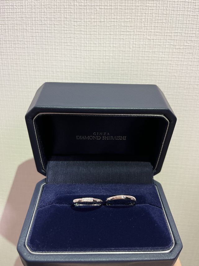 2人ともAnolyuのデザインを選びました。