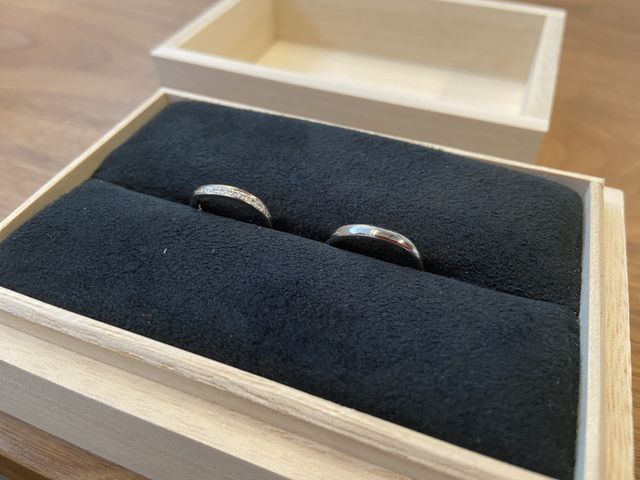 指輪を受け取ったときに思わず撮影