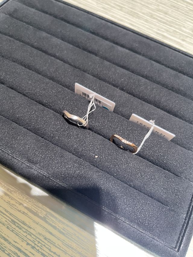 ペアの結婚指輪