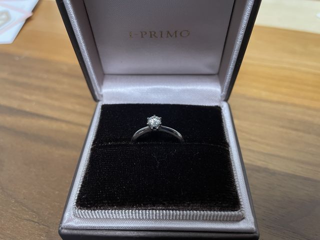 プロポーズの際の婚約指輪です。