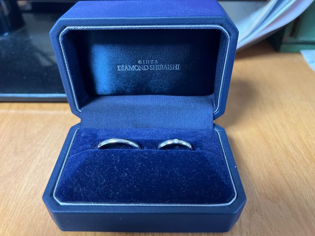 お店でいただいたボックスに入れた状況です。