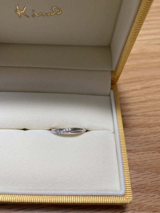 ダイヤが5粒、プラチナ×ピンクゴールド