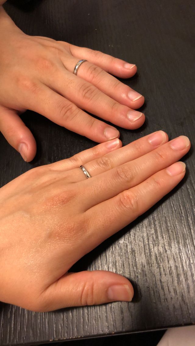 シンプルなデザインで付け心地がとても良いです。