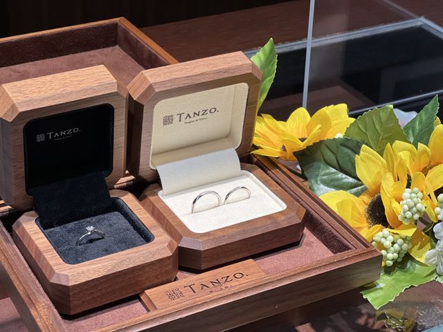 婚約指輪、結婚指輪