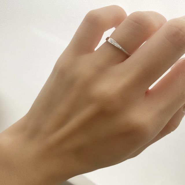 指輪を購入し自宅での着用の画像です！