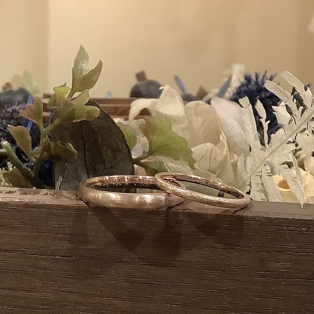 使用していて目立たなさ過ぎず、目立ち過ぎずをイメージしました