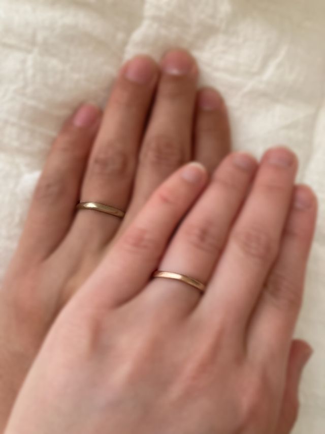 指輪の色も選べたので､お互いに合う色の指輪にしました。