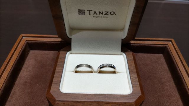 ケースを開けた瞬間、強い輝きを感じられました。