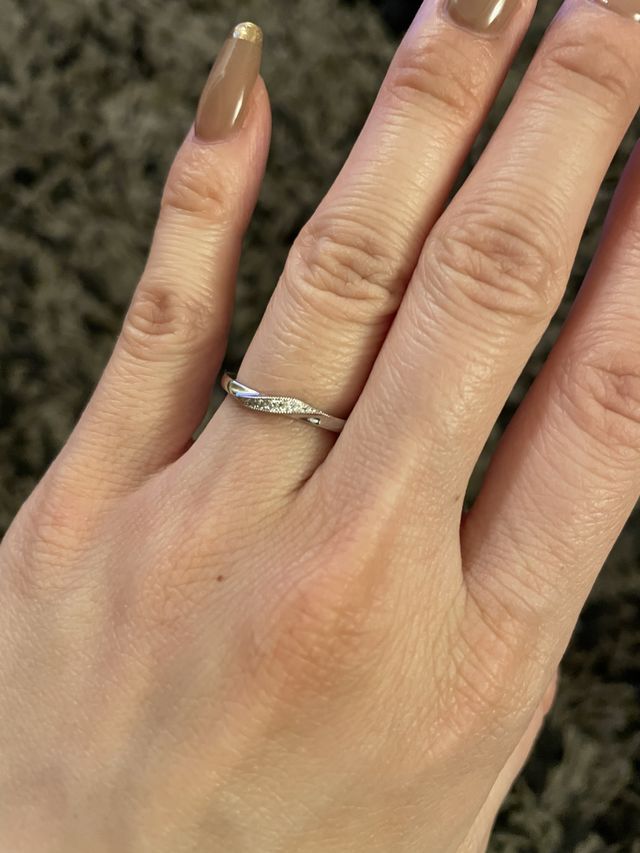 購入してすぐ付けました。デザインとても気に入ってます。