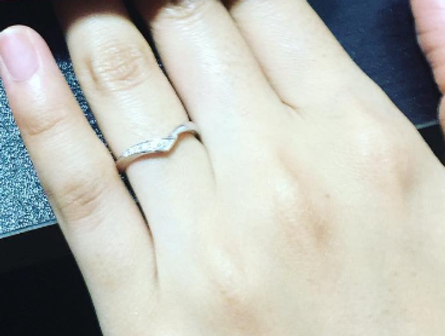 シンプルでＶ字ラインがお気に入りです。