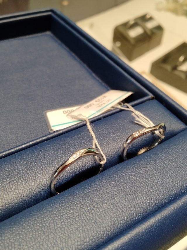 今回購入した結婚指輪です。