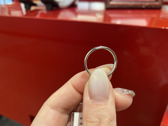 2枚目の指輪を横からみるとこんな感じです