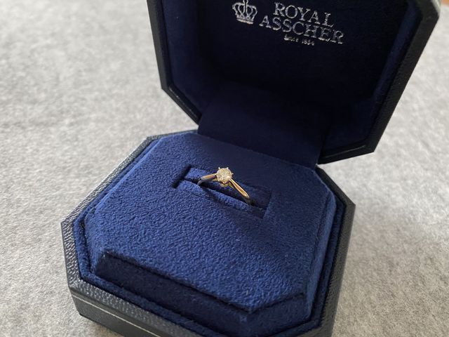 室内だけでなく太陽の下でもキラキラと美しく輝いています