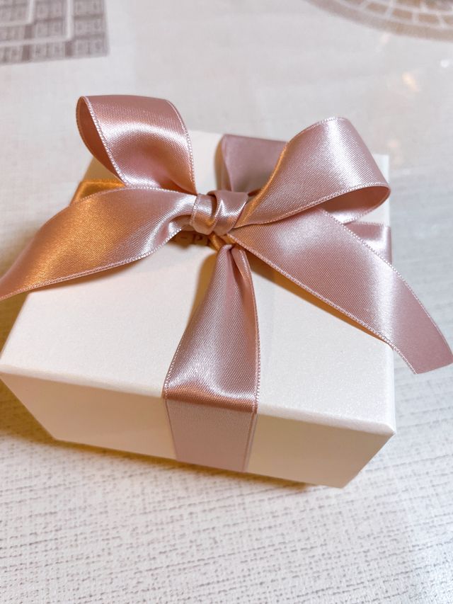 ピンク色リボン、めちゃくちゃ可愛いですね。