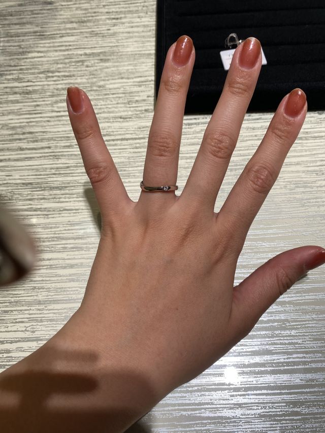 指が綺麗に見えます。