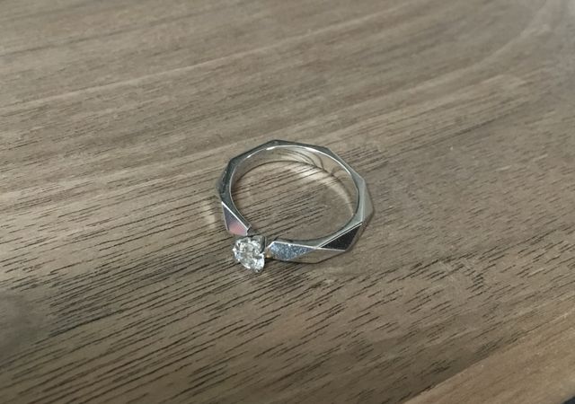 婚約指輪