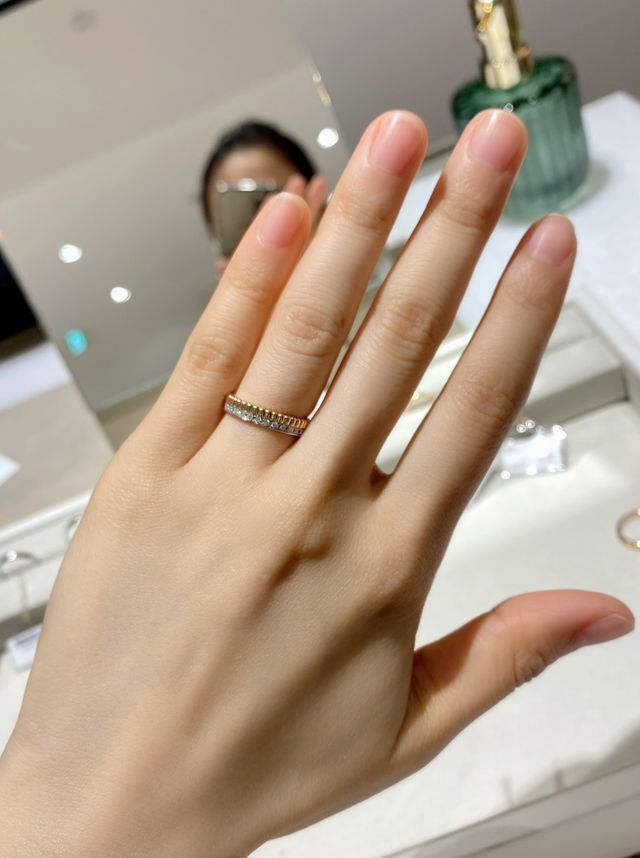 キャトル　ラディアントダイヤモンド　ハーフ