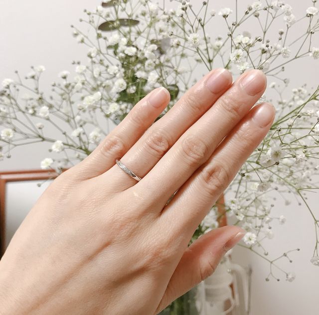 さりげないダイヤが素敵