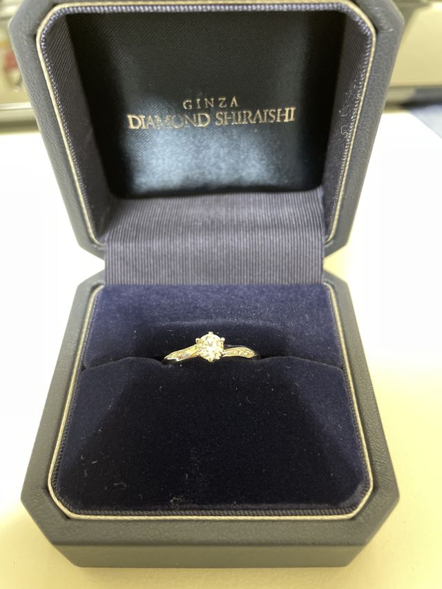 ヴィーナス　フェザー
0.35カラット
F
VVS2
