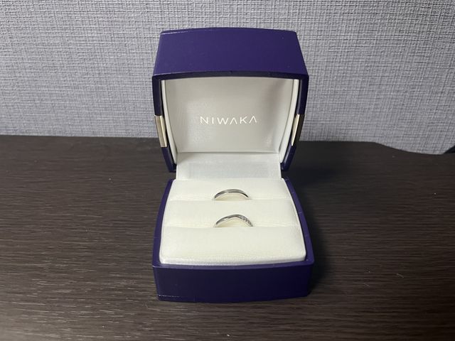 俄の茜雲という指輪です。