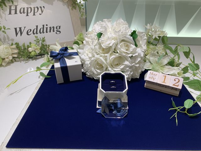 店員さんが用意してくれた飾りと共に