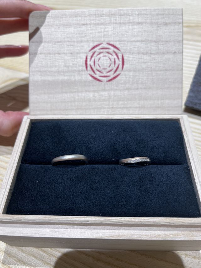 小さな神様が見守ってるようなそんなパワーを感じる指輪でした！