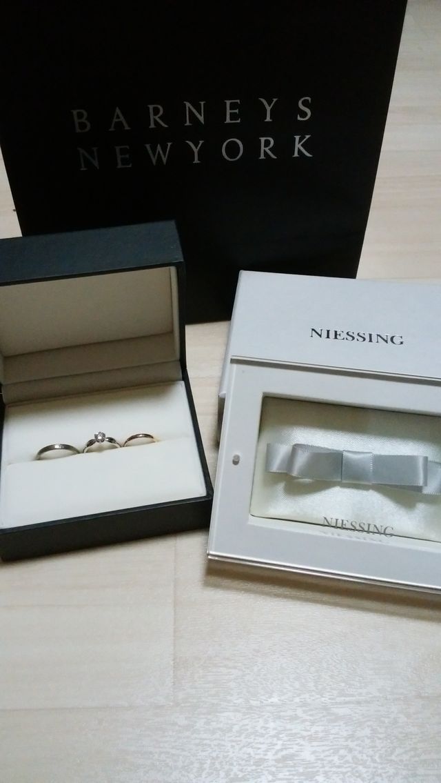 左finegray、右rosewoodとyellowのコンビ